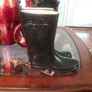 Black rain boots men or women
